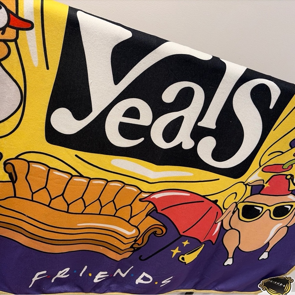 New Friends TV Show  Throw Blanket Couch Bed fan NWT